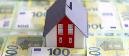 Les propriétaires d’un bien immobilier au 1 janvier 2024 devront s’acquitter de la taxe foncière 2024 au plus tard le 15 ou le 20 octobre prochain.