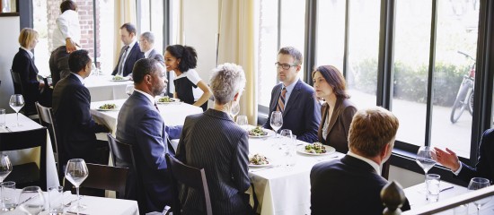 Les entreprises peuvent être tenues de fournir des renseignements relatifs à leurs frais généraux (rémunérations élevées, cadeaux, frais de réception…) dès lors que leur montant excède des seuils dont certains viennent d’être revalorisés.