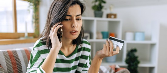 Le client d’une banque qui a procédé à des virements frauduleux à la suite d’un appel téléphonique d’une personne qui s’est fait passer pour un conseiller bancaire, le numéro de téléphone affiché étant celui de banque, est en droit d’obtenir le remboursement des sommes considérées.