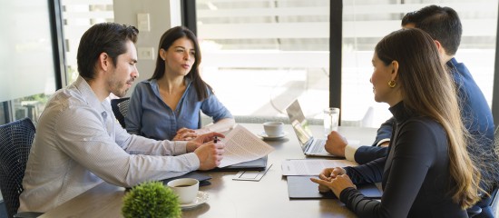 L’association qui, dans le cadre d’un contrat, agit à des fins qui entrent dans le cadre de son activité a la qualité de professionnel et ne peut donc pas demander l’annulation d’une clause abusive.