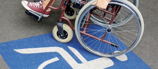 Les associations gestionnaires d’un dispositif d’emploi accompagné pour les personnes handicapées doivent, d’ici le 30 septembre 2018, répondre en ligne à trois questionnaires de suivi.