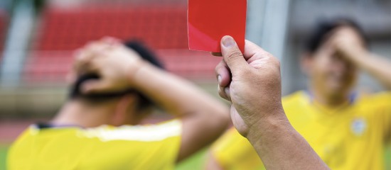 La responsabilité d’une association est engagée lorsqu’un de ses joueurs agresse l’arbitre après la fin d’un match de football.