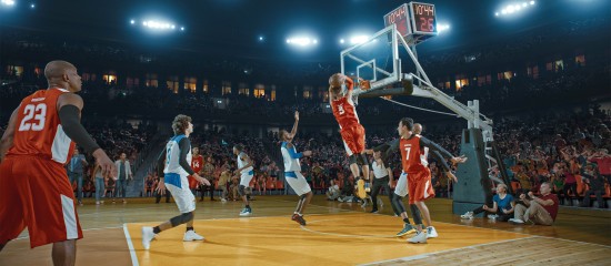 L’effectif d’un club sportif comprend tous ses salariés, y compris les joueurs professionnels et entraîneurs pendant la période où ils relèvent de la convention collective du basket professionnel.