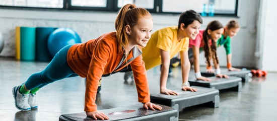 Sauf pour certaines disciplines présentant des risques particuliers, les personnes mineures n’auront bientôt plus à produire un certificat médical pour obtenir ou renouveler une licence auprès d’une fédération sportive.