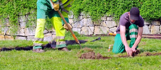 La mise à disposition d’un salarié en insertion auprès d’une entreprise « classique » ouvre droit pour les entreprises d’insertion et les ateliers et chantiers d’insertion à une aide de 2 050 € pour chaque poste occupé à temps plein sur 6 mois.