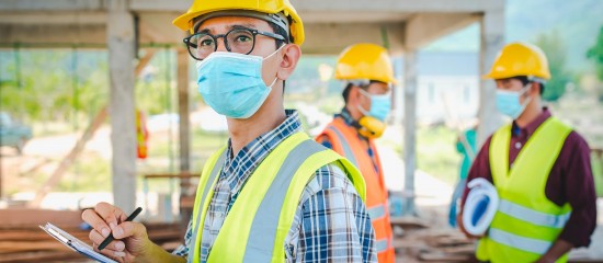 Pour accompagner la reprise progressive des chantiers en cette période de post-confinement, le Conseil national de l’Ordre des architectes a récemment publié une foire aux questions-réponses dédiée.