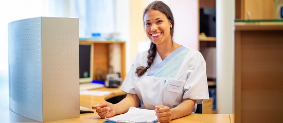 Un bilan tout juste présenté par la Caisse nationale d’assurance maladie (Cnam) indique qu’à la fin mai, plus de 3 100 contrats d’aide à l’embauche d’assistants médicaux avaient été signés, soit 10 fois plus qu’en janvier 2020.