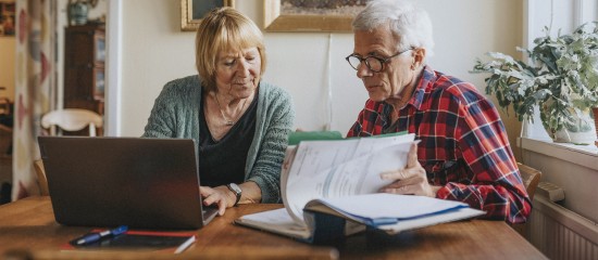 Le Conseil d’orientation des retraites a évalué la faisabilité et le coût d’une réforme globale visant notamment à harmoniser les conditions d’octroi de la pension de réversion.