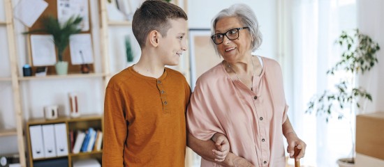 Lors d’une donation avec démembrement de propriété, il est possible de mettre en place un usufruit successif. Une modalité qui permet de prolonger ce droit même après le décès du donateur.