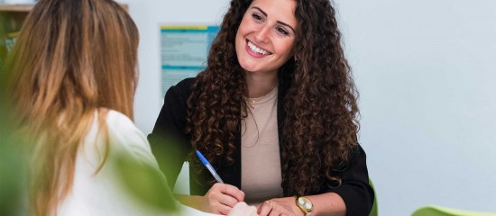 Avec la préparation opérationnelle à l’emploi individuelle, les employeurs qui souhaitent recruter un demandeur d’emploi peuvent bénéficier d’un financement de France Travail pour le former.