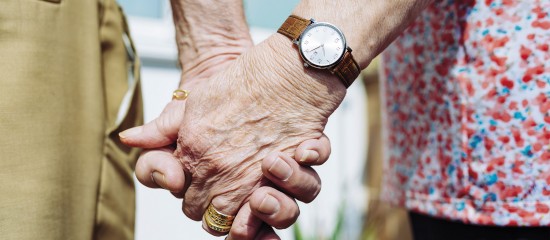 Un ordre d’imputation des cotisations retraite doit être respecté pour pouvoir utiliser au mieux les plafonds mutualisés entre époux ou partenaires pacsés.